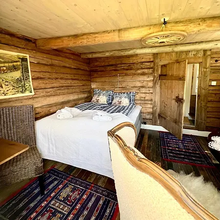 Segelsund Boutique Holvik (Joa)