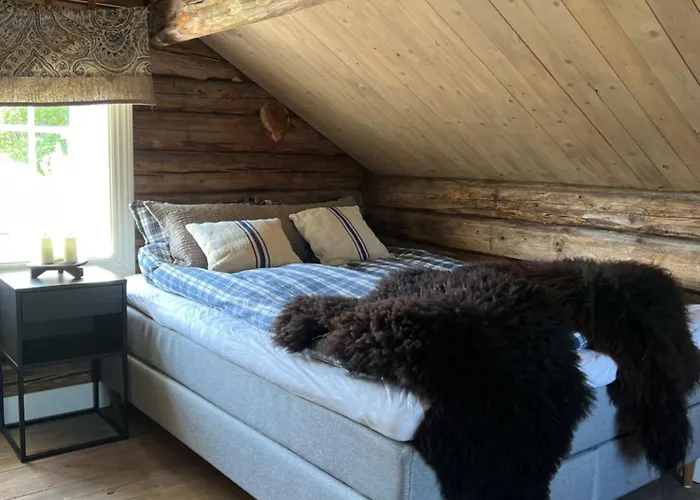 Segelsund Boutique * Holvik (Joa)